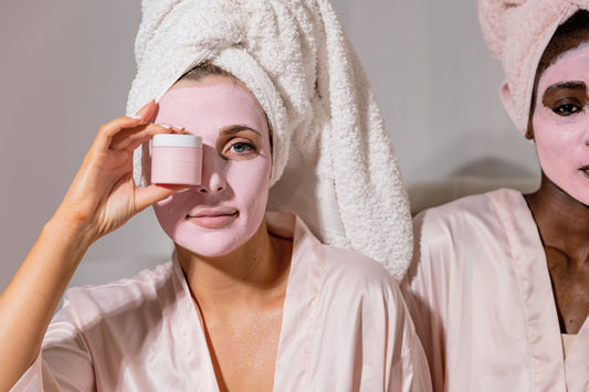 BodyBlendz roosa saviga näomask