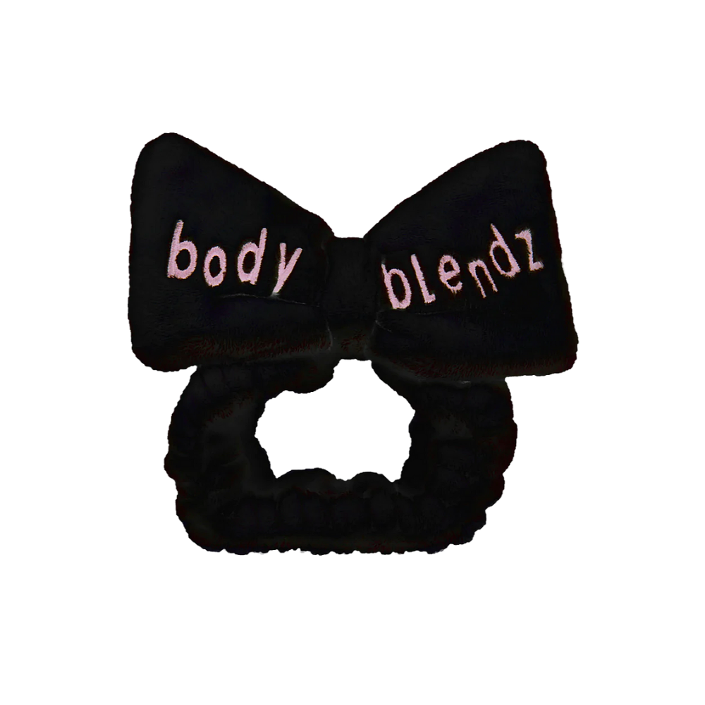 Must BodyBlendz peapael kerge veniva materjaliga valgel taustal